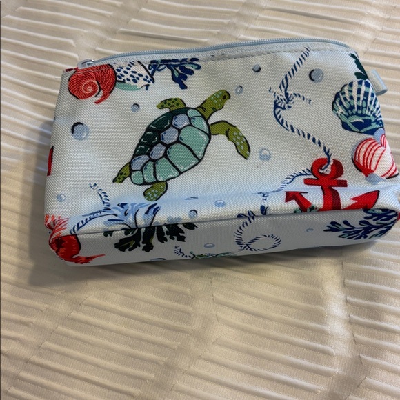Vera Bradley make up Sea Adventure Pouch - Blue and Rednew without tags - Picture 2 of 4